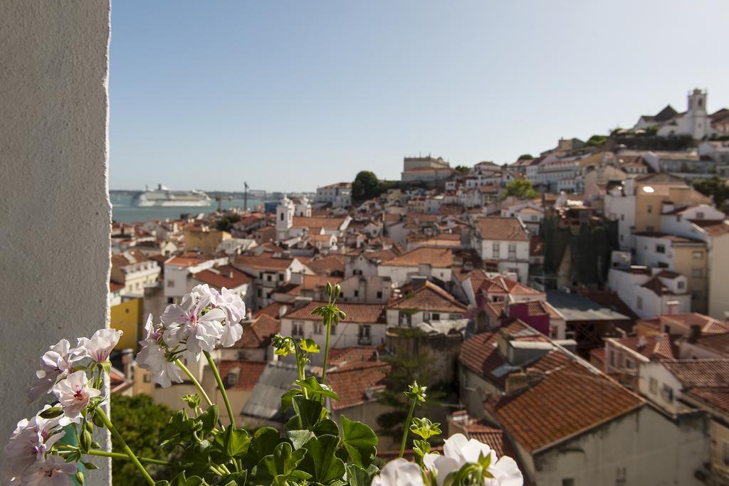 Alfama - St Estevao Viewpoint | Lisbon Cheese & Wine Apartments Habitación foto